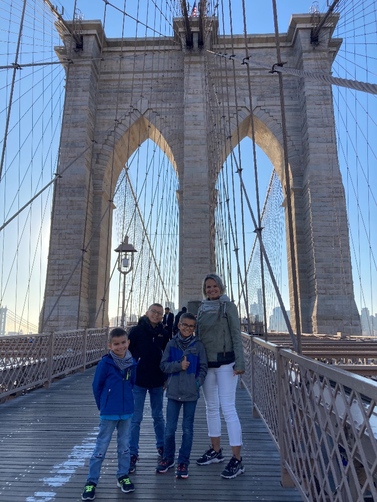 Une famille sur le Brooklin Bridge